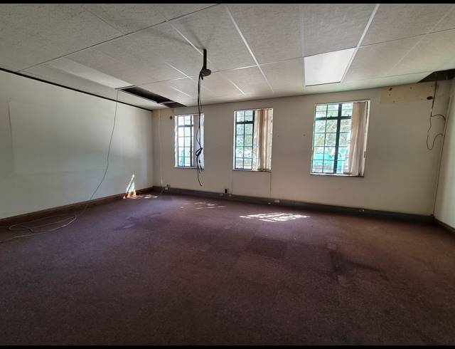 642M² WAREHOUSE TO LET IN RANDJESPARK